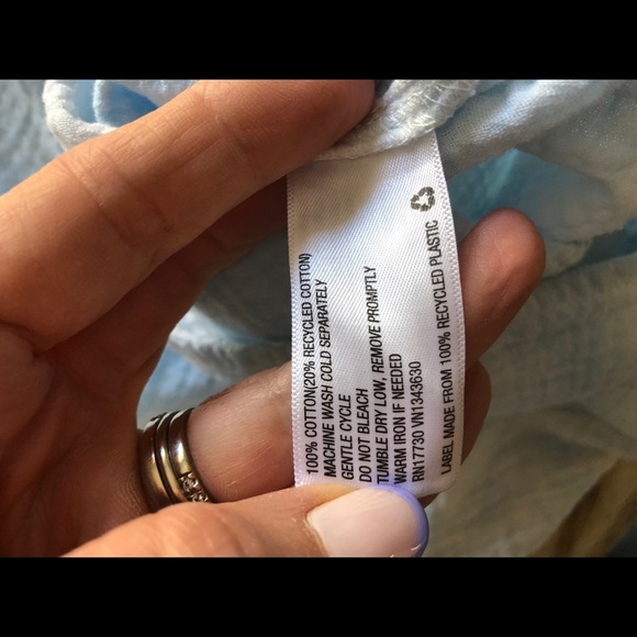 Universal threads light blue and white tank camisole, watercolor pattern size M - Picture 9 of 9